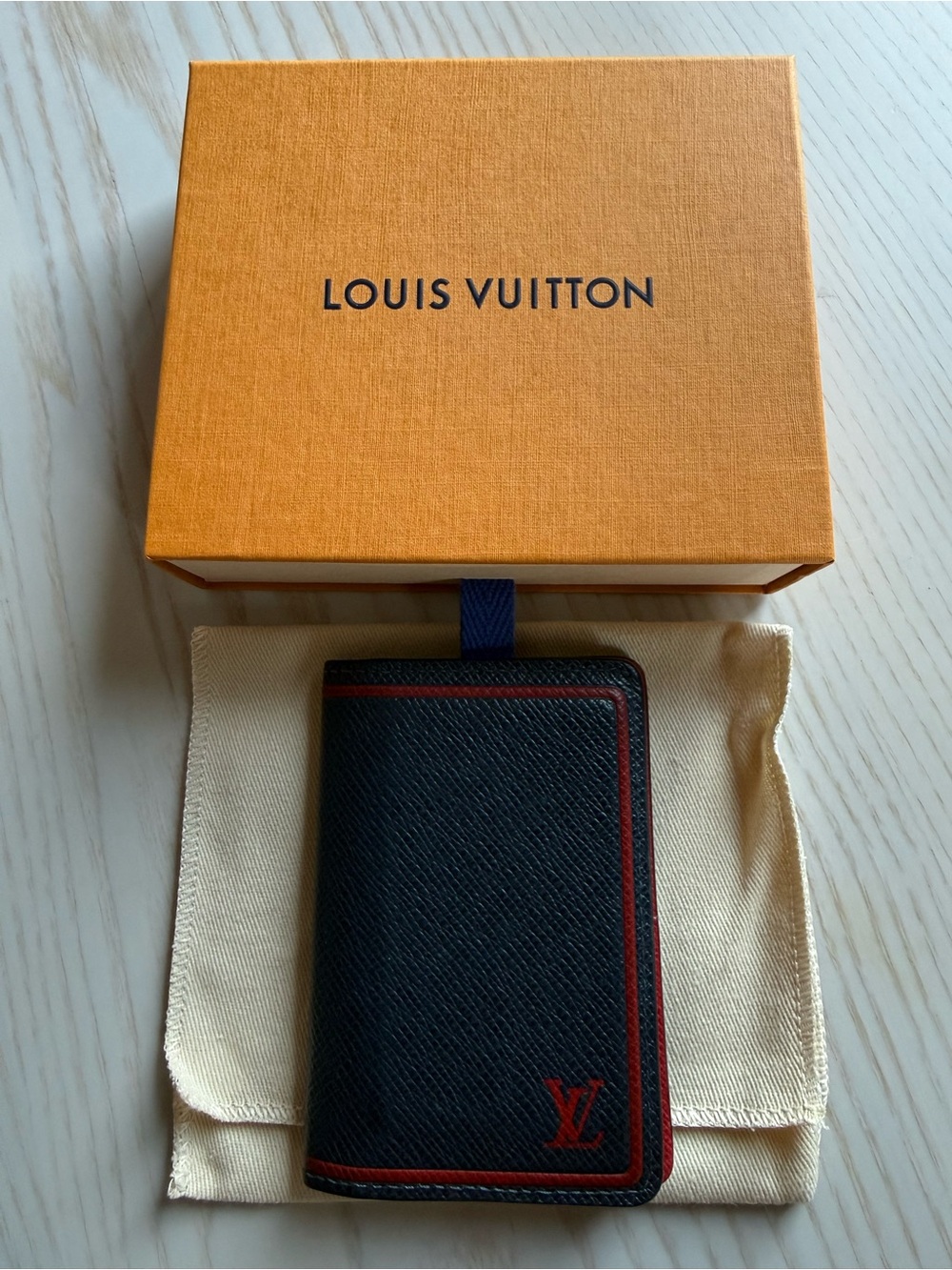 Louis Vuitton Taiga Organizer de Poche Card Case Blue Marine Red